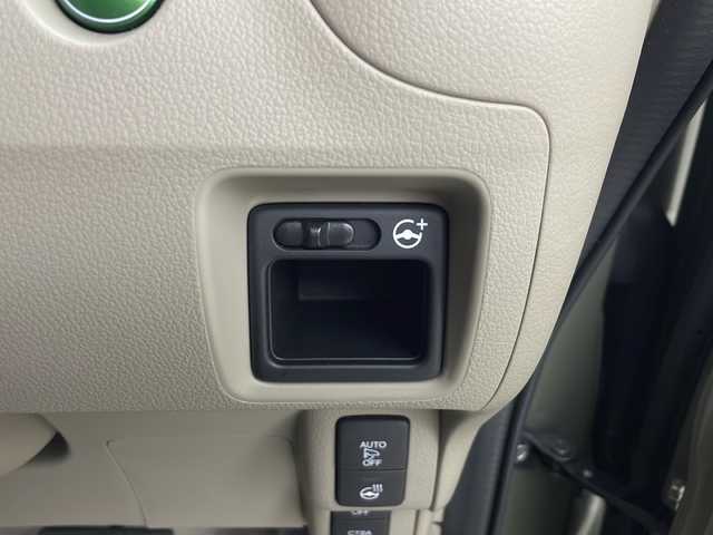 ホンダ Ｎ ＢＯＸ スラッシュ G・L ノヴァカントリースタイル 秋田県 2019(平31)年 1.2万km アッシュグリーンメタリック ４WD/ディスプレイオーディオ/Bluetooth/CD/ワンセグ/ビルトインETC/前席シートヒーター/ステアリングヒーター/電動パワーステアリングシステム/純正フロアマット/オートライト/純正スチールホイル/盗難防止装置/ハロゲンヘッドライト/スマートキー/スペアキー