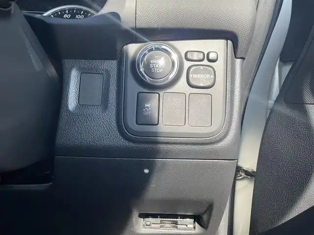 トヨタ ウィッシュ 1．8X HIDセレクション 福島県 2011(平23)年 8.8万km ホワイトパールクリスタルシャイン 純正メモリーナビ/CD/SD/ワンセグTV/バックカメラ/オートライト/キセノンライト/ビルトインETC/ドライブレコーダー/プッシュスタート/ドアバイザー/フロアマット