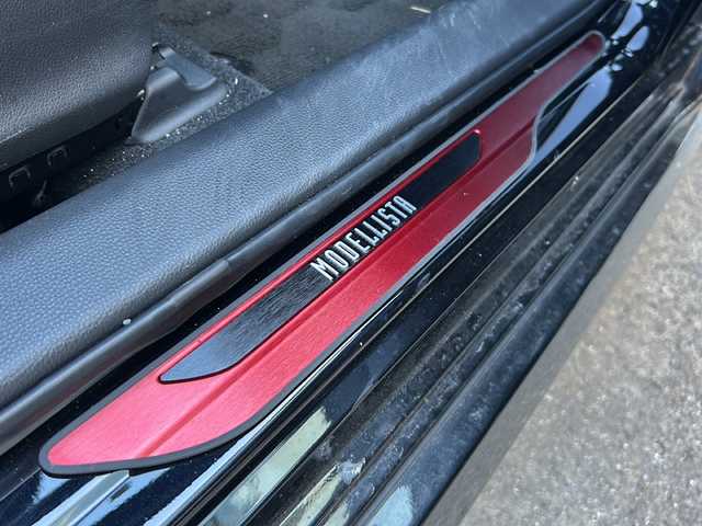 トヨタ カローラツーリング ハイブリッド ダブルバイビー 大阪府 2024(令6)年 1.9万km アティチュードブラックマイカ １オーナー　１０．５型ディスプレイオーディオ　フルセグ　Ｂｌｕｅｔｏｏｔｈ　バックカメラ　プリクラッシュセーフティー　モデリスタ　ハーフレザー　シートヒーター　ステアリングヒーター　レーダークルコン　ＢＳＭ　ＥＴＣ２．０　ウィンカーミラー　プッシュスタート　オートホールド　LEDヘッドライト　スペアキー1　モデリスタドアハンドルプロテクター　モデリスタスカッフプレート　純正ホイール　純正オーディオ　オールシーズンタイヤ