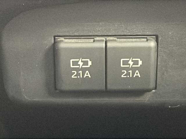 トヨタ シエンタ ハイブリッド ファンベースG 茨城県 2021(令3)年 5万km アバンギャルドブロンズメタリック 衝突軽減ブレーキ　純正ＳＤナビ　ワンセグＴＶ　バックカメラ　ドライブレコーダー　両側電動スライドドア　クルーズコントロール　ＬＥＤヘッドライト　オートハイビーム　純正フロアマット　ドアバイザー　ＥＴＣ