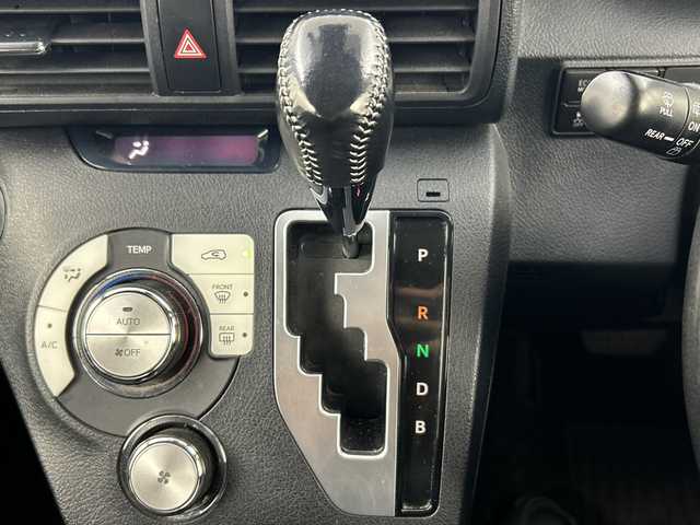 トヨタ シエンタ ハイブリッド G 埼玉県 2021(令3)年 3.9万km ダークブルーマイカM 純正ナビ/(FM/AM/TV/BT/CD/DVD)　/バックカメラ/ビルトインＥＴＣ/ドライブレコーダー/両側電動スライドドア/クルーズコントロール/クリアランスソナー/レーンキープアシスト/衝突軽減ブレーキ/LEDヘッドライト/オートハイビーム/ドアバイザー/先行車発進お知らせ機能　/革巻きハンドル　/プッシュスタート/スマートキー/　　　　　　　　　