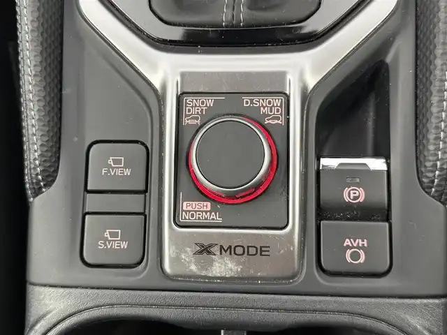 スバル フォレスター プレミアム 愛知県 2018(平30)年 5.4万km クリスタルホワイトP アイサイト/レーダークルーズコントロール/純正SDナビ/・Bluetooth/・フルセグTV/・CD/DVD/パワーバックドア/バックカメラ/サイドカメラ/BSM/デジタルインナーミラー/電動パーキングアシスト/ステアリングヒーター/革巻きステアリング/パドルシフト/ビルトインETC/シートヒーター（D/N)/レザーシート（D/N）/パワーシート（D/N）