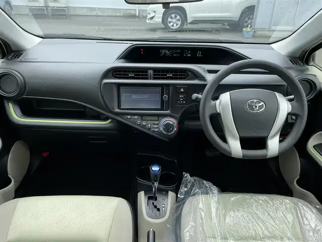 トヨタ アクア S 石川県 2013(平25)年 7.9万km ライムホワイトパールクリスタルシャイン 純正メモリーナビ/フルセグTV/CD/DVD再生/キーレス/社外アルミホイール/電動ミラー/アイドリングストップ/ETC