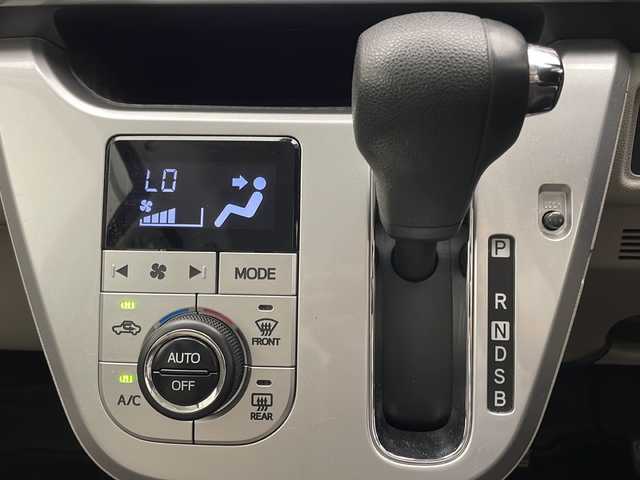 ダイハツ キャスト スタイル X SAⅢ 宮崎県 2018(平30)年 4.1万km プラムブラウンクリスタルマイカ スマートアシスト３/〇衝突警報機能/衝突回避支援ブレーキ機能（対車両・対歩行者）/〇誤発進抑制制御機能（前方・後方）/〇車線逸脱警報機能/〇オートハイビーム/〇先行車発進お知らせ機能/社外7インチSDナビ/ワンセグTV/CD/Bluetooth/バックカメラ/アイドリングストップ/PWRモード/社外15インチAW/ETC/ドライブレコーダー/スマートキー×２/保証書/取扱説明書