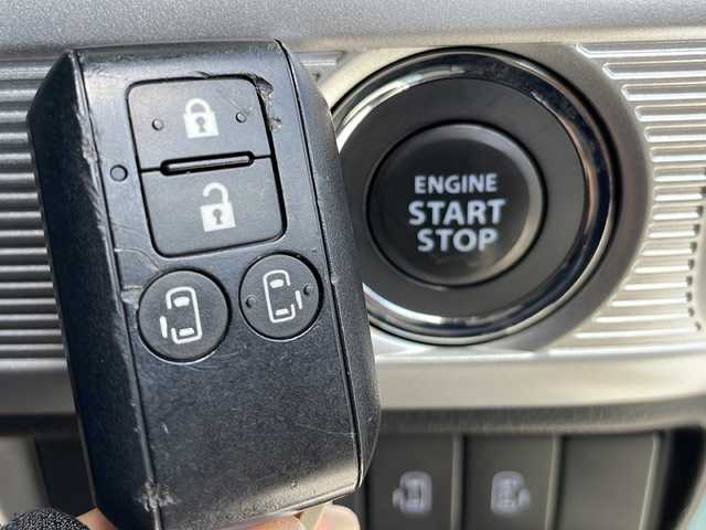 スズキ スペーシア ギア HYBRID XZターボ 愛知県 2021(令3)年 2.3万km オフブルーメタリック/ガンメタリック2トーンルーフ 衝突被害軽減ブレーキ/純正7インチSD（ナビあり）/両側パワースライドドア/レーダークルーズコントロール/シートヒーター/フルセグTV/CD DVD/Bluetooth/バックカメラ/コーナーセンサー/ルーフレール/LEDヘッドライト/パドルシフト/オートマチックハイビーム/ドライブレコーダー/ETC/ステアリングスイッチ/スマートキー/プッシュスタート