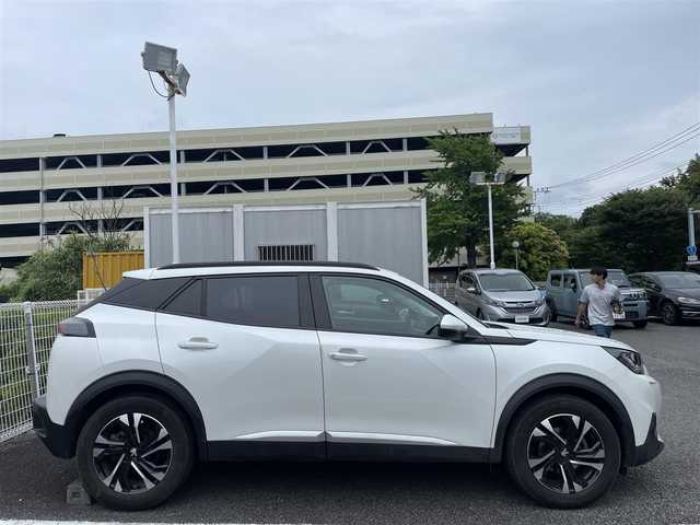 プジョー ２００８ アリュール 静岡県 2020(令2)年 1.6万km 白 ユーザー買取/純正ナビ/純正LEDヘッドライト/純正17インチAW/全方位カメラ/パドルシフト/レーダークルーズコントロール/ETC/新車時保証書/取扱説明書/スペアキー×1