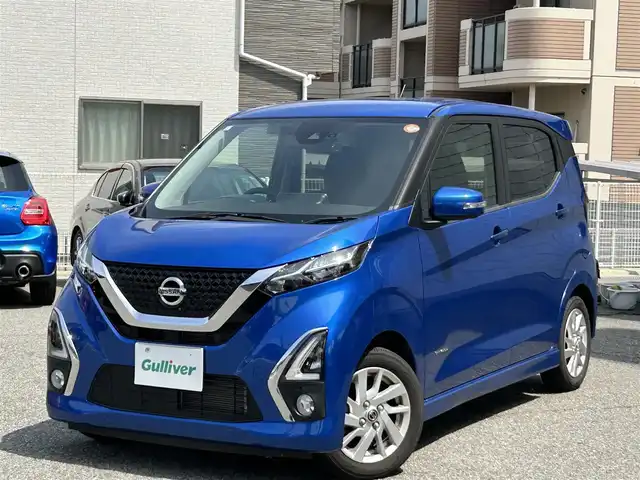 日産 デイズ HWS X プロパイロットED 兵庫県 2019(平31)年 4.8万km オーシャンブルーP 純正9インチメモリーナビ/フルセグTV/CD/DVD/BluetoothSD/FM/AM/アラウンドビューモニター/前ドライブレコーダー/ETC/プロパイロット（高速道路同一車線運転支援技術）/インテリジェント エマージェンシーブレーキ（自動ブレーキ）/車線逸脱防止支援システム/踏み間違い衝突防止アシスト/インテリジェント FCW（前方衝突予測警報）/インテリジェント DA（ふらつき警報）/標識検知機能（進入禁止、最高速度、一時停止）/先行車発進お知らせ/前後クリアランスソナー/ステアリングスイッチ/LEDヘッドライト/フォグランプ/オートライト/電格ミラー/プッシュスタート/オートホールド/革巻きステアリング/ヘッドライトレベライザー/アイドリングストップ/横滑り防止装置/ISOFIX/純正フロアマット/スペアキー1本/新車時保証書