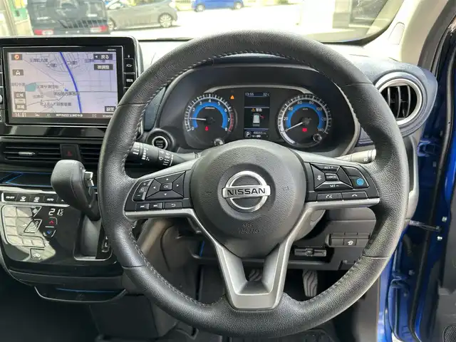 日産 デイズ HWS X プロパイロットED 兵庫県 2019(平31)年 4.8万km オーシャンブルーP 純正9インチメモリーナビ/フルセグTV/CD/DVD/BluetoothSD/FM/AM/アラウンドビューモニター/前ドライブレコーダー/ETC/プロパイロット（高速道路同一車線運転支援技術）/インテリジェント エマージェンシーブレーキ（自動ブレーキ）/車線逸脱防止支援システム/踏み間違い衝突防止アシスト/インテリジェント FCW（前方衝突予測警報）/インテリジェント DA（ふらつき警報）/標識検知機能（進入禁止、最高速度、一時停止）/先行車発進お知らせ/前後クリアランスソナー/ステアリングスイッチ/LEDヘッドライト/フォグランプ/オートライト/電格ミラー/プッシュスタート/オートホールド/革巻きステアリング/ヘッドライトレベライザー/アイドリングストップ/横滑り防止装置/ISOFIX/純正フロアマット/スペアキー1本/新車時保証書