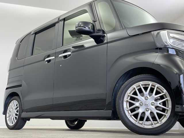 ホンダ Ｎ ＢＯＸ カスタム L ターボ 新潟県 2023(令5)年 4.4万km クリスタルブラックパール 純正メモリナビ/・AM/FM/CD/DVD/Bluetooth/フルセグ/バックモニター/ターボ/両側パワースライドドア/衝突被害軽減システム/レーンキープアシスト/アダプティブクルーズコントロ―ル/ETC/前後ドライブレコーダー/ハーフレザーシート/シートヒーター/純正LEDヘッドライト/オートライト/オートマチックハイビーム/純正フロアマット/純正15インチAW夏タイヤ/パーキングアシスト/ABS/横滑り防止機能/リアコーナーセンサー/オートブレーキホールド/パドルシフト/ステアリングスイッチ/保証書/取扱説明書