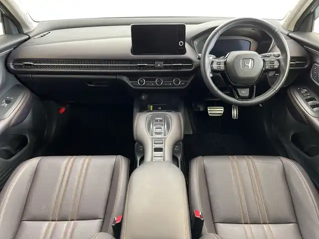 ホンダ ＺＲ－Ｖ ハイブリッド e:HEV Z 新潟県 2023(令5)年 3.3万km スーパープラチナグレーメタリック ホンダセンシング/ブラインドスポットインフォメーション/後退出庫サポート/アダプティブドライビングビーム/マルチビューカメラシステム/本革シート/前席パワーシート/前席シートヒーター/BOSEサウンド/ハンズフリーアクセスパワーテールゲート/純正メーカーOPナビ/ビルトインETC2.0/ステアリングスイッチ/ステアリングヒーター/パドルシフト/フルセグTV/置くだけ充電/前後ミラー型ドライブレコーダー/オートライト/LEDヘッドライト/フロアマット