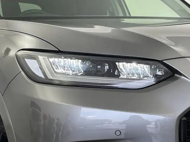 ホンダ ＺＲ－Ｖ ハイブリッド e:HEV Z 新潟県 2023(令5)年 3.3万km スーパープラチナグレーメタリック ホンダセンシング/ブラインドスポットインフォメーション/後退出庫サポート/アダプティブドライビングビーム/マルチビューカメラシステム/本革シート/前席パワーシート/前席シートヒーター/BOSEサウンド/ハンズフリーアクセスパワーテールゲート/純正メーカーOPナビ/ビルトインETC2.0/ステアリングスイッチ/ステアリングヒーター/パドルシフト/フルセグTV/置くだけ充電/前後ミラー型ドライブレコーダー/オートライト/LEDヘッドライト/フロアマット