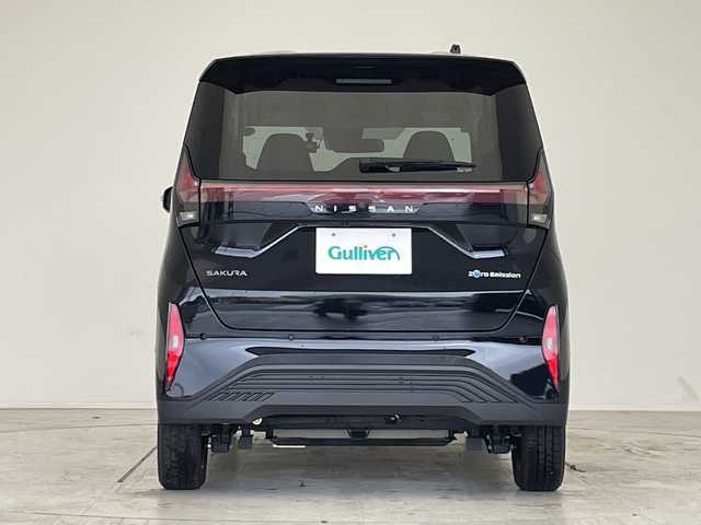 日産 サクラ G 愛知県 2023(令5)年 1.1万km ブラック プロパイロット/純正９型ディスプレイオーディオ（ナビあり）/全方位カメラ/レーダークルーズコントロール/シートヒーター/バックカメラ/コーナーセンサー/純正アルミホイール/ＥＴＣ２．０/LEDヘッドライト/ステアリングヒーター/衝突軽減システム/フルセグ/Bluetooth/ドライブレコーダー/ステアリングスイッチ/スマートキー/プッシュスタート