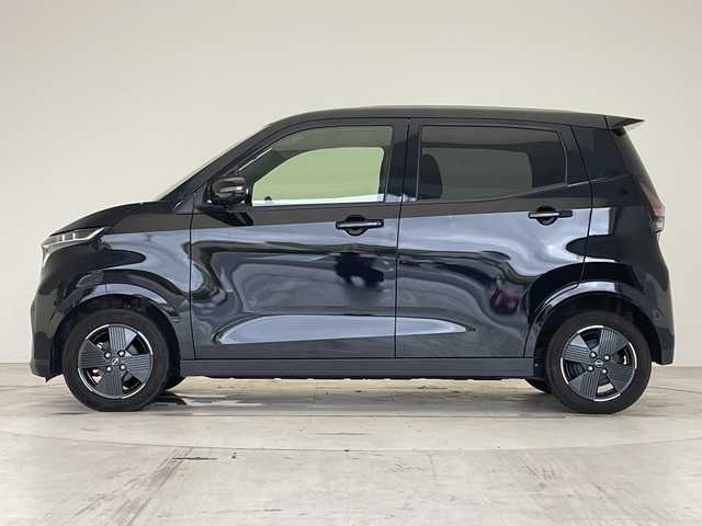 日産 サクラ G 愛知県 2023(令5)年 1.1万km ブラック プロパイロット/純正９型ディスプレイオーディオ（ナビあり）/全方位カメラ/レーダークルーズコントロール/シートヒーター/バックカメラ/コーナーセンサー/純正アルミホイール/ＥＴＣ２．０/LEDヘッドライト/ステアリングヒーター/衝突軽減システム/フルセグ/Bluetooth/ドライブレコーダー/ステアリングスイッチ/スマートキー/プッシュスタート