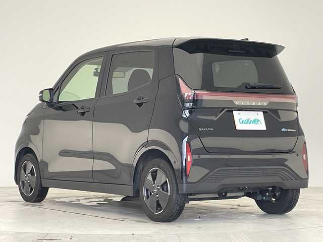 日産 サクラ G 愛知県 2023(令5)年 1.1万km ブラック プロパイロット/純正９型ディスプレイオーディオ（ナビあり）/全方位カメラ/レーダークルーズコントロール/シートヒーター/バックカメラ/コーナーセンサー/純正アルミホイール/ＥＴＣ２．０/LEDヘッドライト/ステアリングヒーター/衝突軽減システム/フルセグ/Bluetooth/ドライブレコーダー/ステアリングスイッチ/スマートキー/プッシュスタート
