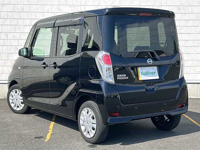 日産 デイズ ルークス X 茨城県 2018(平30)年 3.7万km ブラック エマージェンシーブレーキ/純正ナビ/　　BT/CD/フルセグ/アラウンドビューモニター/ワンオーナー/片側パワースライドドア/アイドリングストップ/コーナーセンサー/スマートキー/ETC