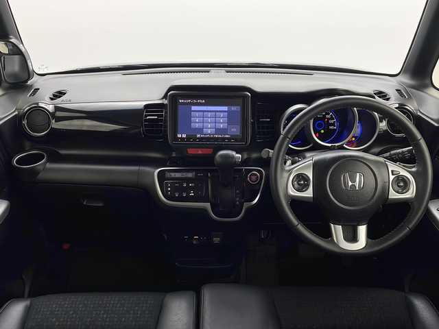 ホンダ Ｎ ＢＯＸ カスタム G ターボ Lパッケージ 愛知県 2016(平28)年 7.8万km クリスタルブラックパール /禁煙車//純正Gathersナビ(VXM-175VFi)//純正ナビ装着用スペシャルパッケージ//ビルトインETC//バックカメラ//前後ドライブレコーダー(ZDR015)//360°スーパーUV&IRカットパッケージ//ディスチャージヘッドライト//オートライト//LEDフォグランプ//両側パワースライドドア//アレルクリーンシート(プライムスムース&ファブリックコンビ)//スライドリヤシート//シートバックテーブル//革巻きステアリング//ステアリングスイッチ//パドルシフト//純正15インチアルミホイール//プッシュスタート//電動格納ミラーウィンカー//アイドリングストップ//横滑り防止装置//取扱説明書//スペアキー