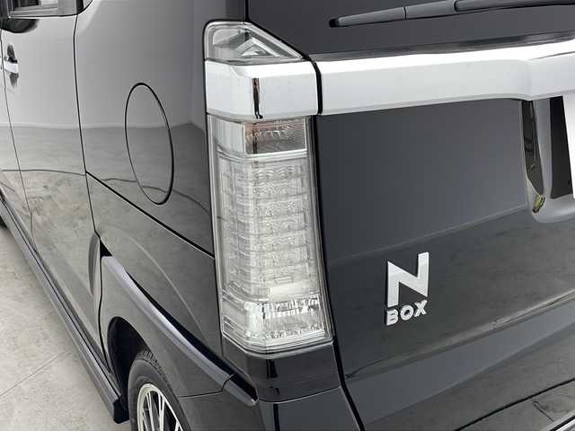 ホンダ Ｎ ＢＯＸ カスタム G ターボ Lパッケージ 愛知県 2016(平28)年 7.8万km クリスタルブラックパール /禁煙車//純正Gathersナビ(VXM-175VFi)//純正ナビ装着用スペシャルパッケージ//ビルトインETC//バックカメラ//前後ドライブレコーダー(ZDR015)//360°スーパーUV&IRカットパッケージ//ディスチャージヘッドライト//オートライト//LEDフォグランプ//両側パワースライドドア//アレルクリーンシート(プライムスムース&ファブリックコンビ)//スライドリヤシート//シートバックテーブル//革巻きステアリング//ステアリングスイッチ//パドルシフト//純正15インチアルミホイール//プッシュスタート//電動格納ミラーウィンカー//アイドリングストップ//横滑り防止装置//取扱説明書//スペアキー