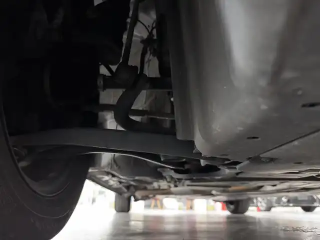 ホンダ フリード G ホンダセンシング 三重県 2020(令2)年 4.8万km クリスタルブラックパール ガソリン/FF/インパネCVT/純正 9インチナビ VXM-217VFNi/（CD/DVD/FM/AM/TV/SD/MusicRack/USB/iPod/Bluetooth/CarPlay）/バックカメラ/両側パワースライドドア/ドライブレコーダー 前後/ビルトイン ETC/Honda SENSING/・衝突軽減ブレーキ［CMBS］/・車線維持支援システム［LKAS］/・アダプティブクルーズコントロール［ACC］/・路外逸脱抑制機能/・標識認識機能/・先行車発進お知らせ機能/・VSA（ABS＋TRC、横すべり抑制）/など/装備/・シートヒーター（D/N）/・オートエアコン/・オートライト/・ステアリングスイッチ/・インフォメーションディスプレイ/・ECONスイッチ/・電動格納ドアミラー/・プッシュスタート/・スマートキーx2/・純正ホイールキャップ＋15インチスチールホイール/・保/取/など