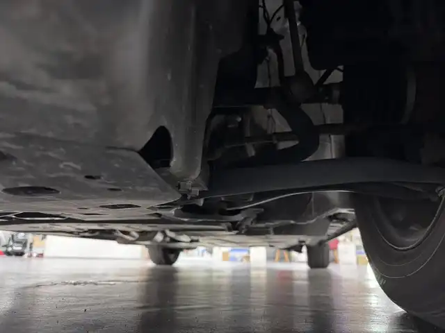 ホンダ フリード G ホンダセンシング 三重県 2020(令2)年 4.8万km クリスタルブラックパール ガソリン/FF/インパネCVT/純正 9インチナビ VXM-217VFNi/（CD/DVD/FM/AM/TV/SD/MusicRack/USB/iPod/Bluetooth/CarPlay）/バックカメラ/両側パワースライドドア/ドライブレコーダー 前後/ビルトイン ETC/Honda SENSING/・衝突軽減ブレーキ［CMBS］/・車線維持支援システム［LKAS］/・アダプティブクルーズコントロール［ACC］/・路外逸脱抑制機能/・標識認識機能/・先行車発進お知らせ機能/・VSA（ABS＋TRC、横すべり抑制）/など/装備/・シートヒーター（D/N）/・オートエアコン/・オートライト/・ステアリングスイッチ/・インフォメーションディスプレイ/・ECONスイッチ/・電動格納ドアミラー/・プッシュスタート/・スマートキーx2/・純正ホイールキャップ＋15インチスチールホイール/・保/取/など