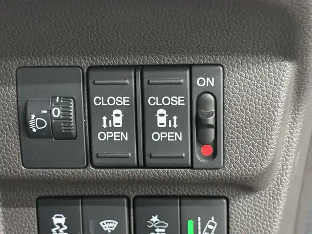 ホンダ フリード G ホンダセンシング 三重県 2020(令2)年 4.8万km クリスタルブラックパール ガソリン/FF/インパネCVT/純正 9インチナビ VXM-217VFNi/（CD/DVD/FM/AM/TV/SD/MusicRack/USB/iPod/Bluetooth/CarPlay）/バックカメラ/両側パワースライドドア/ドライブレコーダー 前後/ビルトイン ETC/Honda SENSING/・衝突軽減ブレーキ［CMBS］/・車線維持支援システム［LKAS］/・アダプティブクルーズコントロール［ACC］/・路外逸脱抑制機能/・標識認識機能/・先行車発進お知らせ機能/・VSA（ABS＋TRC、横すべり抑制）/など/装備/・シートヒーター（D/N）/・オートエアコン/・オートライト/・ステアリングスイッチ/・インフォメーションディスプレイ/・ECONスイッチ/・電動格納ドアミラー/・プッシュスタート/・スマートキーx2/・純正ホイールキャップ＋15インチスチールホイール/・保/取/など
