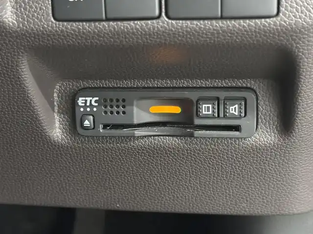 ホンダ フリード G ホンダセンシング 三重県 2020(令2)年 4.8万km クリスタルブラックパール ガソリン/FF/インパネCVT/純正 9インチナビ VXM-217VFNi/（CD/DVD/FM/AM/TV/SD/MusicRack/USB/iPod/Bluetooth/CarPlay）/バックカメラ/両側パワースライドドア/ドライブレコーダー 前後/ビルトイン ETC/Honda SENSING/・衝突軽減ブレーキ［CMBS］/・車線維持支援システム［LKAS］/・アダプティブクルーズコントロール［ACC］/・路外逸脱抑制機能/・標識認識機能/・先行車発進お知らせ機能/・VSA（ABS＋TRC、横すべり抑制）/など/装備/・シートヒーター（D/N）/・オートエアコン/・オートライト/・ステアリングスイッチ/・インフォメーションディスプレイ/・ECONスイッチ/・電動格納ドアミラー/・プッシュスタート/・スマートキーx2/・純正ホイールキャップ＋15インチスチールホイール/・保/取/など