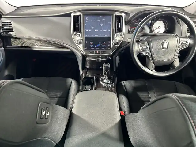 トヨタ クラウン アスリート S-T 神奈川県 2016(平28)年 4.1万km ホワイトパールクリスタルシャイン 純正8型SDナビゲーション/フルセグ　CD DVD　SDREC Bluetooth　USB　AUX　AM　FM/バックカメラ/クルーズコントロール/アイドリングストップ/ECO/SOSコール/純正ビルトインETC/前席パワーシート/革巻きステアリング/パドルシフト/プッシュスタート/スマートキー/純正17インチアルミホイール/純正リアアンダースポイラー/LEDヘッドランプ/LEDフロントフォグランプ/オートライト/スペアキー