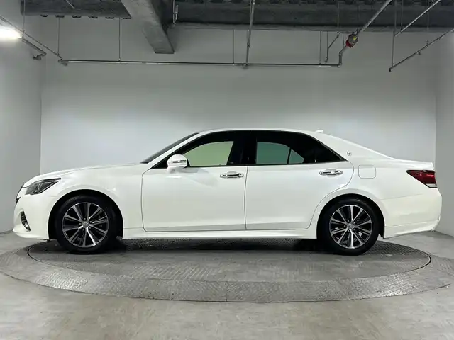 トヨタ クラウン アスリート S-T 神奈川県 2016(平28)年 4.1万km ホワイトパールクリスタルシャイン 純正8型SDナビゲーション/フルセグ　CD DVD　SDREC Bluetooth　USB　AUX　AM　FM/バックカメラ/クルーズコントロール/アイドリングストップ/ECO/SOSコール/純正ビルトインETC/前席パワーシート/革巻きステアリング/パドルシフト/プッシュスタート/スマートキー/純正17インチアルミホイール/純正リアアンダースポイラー/LEDヘッドランプ/LEDフロントフォグランプ/オートライト/スペアキー