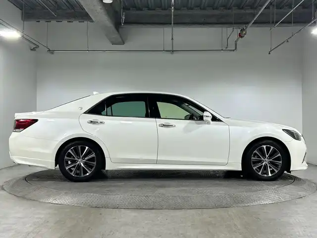 トヨタ クラウン アスリート S-T 神奈川県 2016(平28)年 4.1万km ホワイトパールクリスタルシャイン 純正8型SDナビゲーション/フルセグ　CD DVD　SDREC Bluetooth　USB　AUX　AM　FM/バックカメラ/クルーズコントロール/アイドリングストップ/ECO/SOSコール/純正ビルトインETC/前席パワーシート/革巻きステアリング/パドルシフト/プッシュスタート/スマートキー/純正17インチアルミホイール/純正リアアンダースポイラー/LEDヘッドランプ/LEDフロントフォグランプ/オートライト/スペアキー