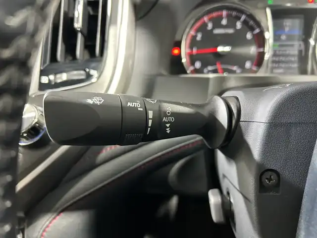 トヨタ クラウン アスリート S-T 神奈川県 2016(平28)年 4.1万km ホワイトパールクリスタルシャイン 純正8型SDナビゲーション/フルセグ　CD DVD　SDREC Bluetooth　USB　AUX　AM　FM/バックカメラ/クルーズコントロール/アイドリングストップ/ECO/SOSコール/純正ビルトインETC/前席パワーシート/革巻きステアリング/パドルシフト/プッシュスタート/スマートキー/純正17インチアルミホイール/純正リアアンダースポイラー/LEDヘッドランプ/LEDフロントフォグランプ/オートライト/スペアキー