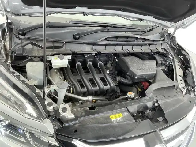 日産 セレナ ハイウェイスターVセレクションⅡ 滋賀県 2019(令1)年 4.7万km ブリリアントシルバー 純正９インチナビ/全方位カメラ/純正フリップダウンモニター/両側パワースライドドア/プロパイロット/-インテリジェントクルーズコントロール/-ステアリングアシスト/クリアランスソナー/前後ドラレコ/デジタルインナーミラー/電動パーキングブレーキ/オートブレーキホールド/ＬＥＤヘッドライト/オートマチックハイビーム/ビルトインＥＴＣ/プッシュスタート/純正フロアマット/エンジンスターター/スマートキー/ステアリングリモコン/衝突被害軽減システム/横滑り防止装置/レーンキープアシスト/盗難防止装置/カーテンエアバック