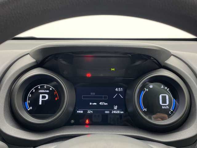 トヨタ ヤリス G 愛知県 2023(令5)年 2.5万km プラチナホワイトパールマイカ トヨタセーフティセンス/純正8型ディスプレイオーディオナビ/CD DVD/Bluetooth/バックカメラ/コーナーセンサー/LEDヘッドライト/レーンキープアシスト/オートマチックハイビーム/ドライブレコーダー/ドライブレコーダー/ETC/衝突軽減システム/スマートキー/プッシュスタート