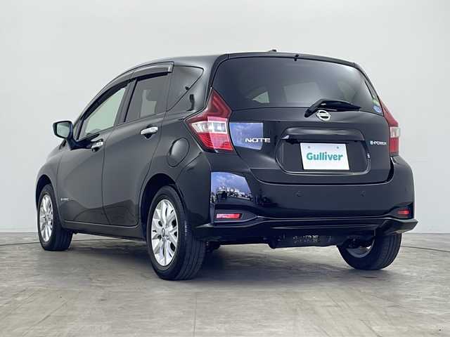 日産 ノート e－パワー X FOUR 秋田県 2020(令2)年 4万km スーパーブラック ４WD/純正SDナビ(Bluetooth/CD/フルセグ)/バックカメラ/ETC/前方ドライブレコーダー/純正AW/レーンキープアシスト/衝突被害軽減システム/前後コーナーセンサー/クリアランスソナー/パートタイム４WD切り替えスイッチ/ハロゲンヘッドライト/スマートキー/スペアキー
