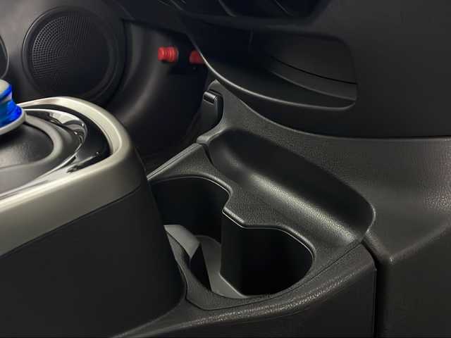 日産 ノート e－パワー X FOUR 秋田県 2020(令2)年 4万km スーパーブラック ４WD/純正SDナビ(Bluetooth/CD/フルセグ)/バックカメラ/ETC/前方ドライブレコーダー/純正AW/レーンキープアシスト/衝突被害軽減システム/前後コーナーセンサー/クリアランスソナー/パートタイム４WD切り替えスイッチ/ハロゲンヘッドライト/スマートキー/スペアキー