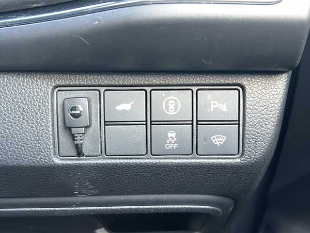 ホンダ ヴェゼル ハイブリッド e:HEV Z 秋田県 2023(令5)年 3.1万km グレー 社外メモリナビ/社外BT、CD、DVD、TV/純正18インチAW/バックカメラ/前後コーナーセンサー/パワーバックドア/ETC/スペアキー/保証書、取説