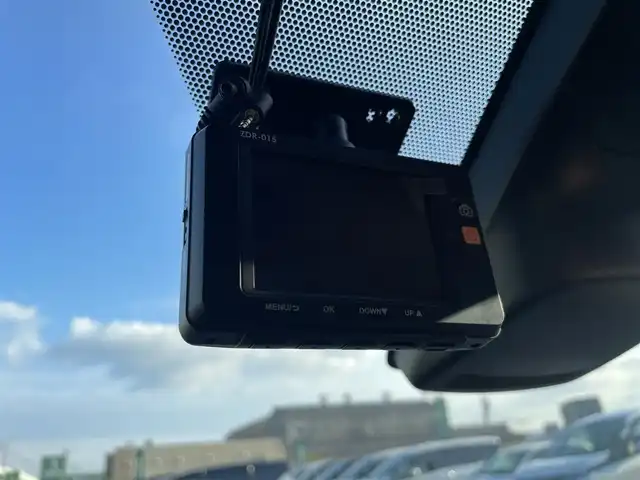 トヨタ シエンタ ハイブリッド G クエロ 福岡県 2019(令1)年 5.6万km ヴィンテージブラウンパールクリスタルシャイン 純正9型SDナビ【フルセグTV・CD・DVD・BT】 全方位バックカメラ トヨタセーフティー コーナーセンサー 両側パワスラ クルーズコントロール ドライブレコーダー【前後】 ETC USBポート 純正LEDヘッドライト 純正15インチアルミホイール 純正フロアマット プッシュスタート スマートキー