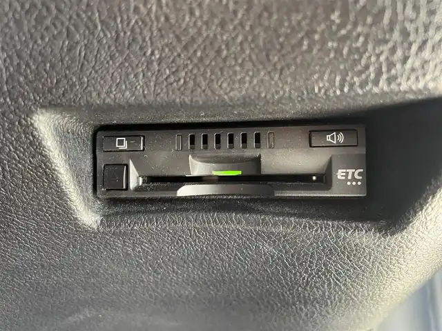 トヨタ シエンタ ハイブリッド G クエロ 福岡県 2019(令1)年 5.6万km ヴィンテージブラウンパールクリスタルシャイン 純正9型SDナビ【フルセグTV・CD・DVD・BT】 全方位バックカメラ トヨタセーフティー コーナーセンサー 両側パワスラ クルーズコントロール ドライブレコーダー【前後】 ETC USBポート 純正LEDヘッドライト 純正15インチアルミホイール 純正フロアマット プッシュスタート スマートキー