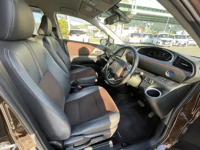 トヨタ シエンタ ハイブリッド G クエロ 福岡県 2019(令1)年 5.6万km ヴィンテージブラウンパールクリスタルシャイン 純正9型SDナビ【フルセグTV・CD・DVD・BT】 全方位バックカメラ トヨタセーフティー コーナーセンサー 両側パワスラ クルーズコントロール ドライブレコーダー【前後】 ETC USBポート 純正LEDヘッドライト 純正15インチアルミホイール 純正フロアマット プッシュスタート スマートキー