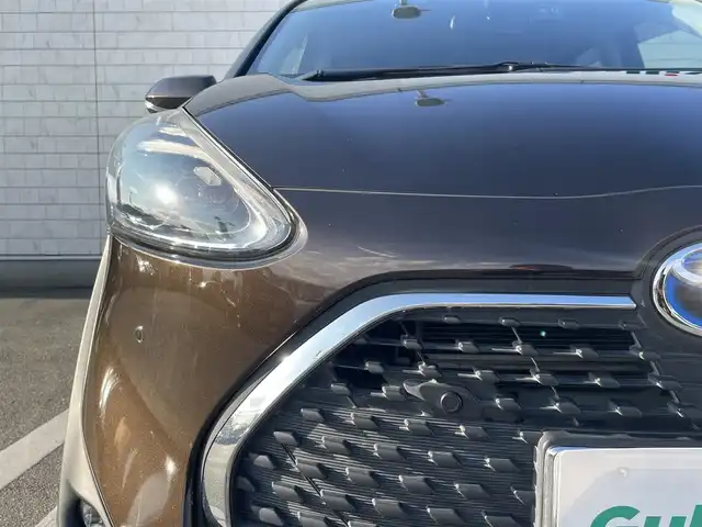 トヨタ シエンタ ハイブリッド G クエロ 福岡県 2019(令1)年 5.6万km ヴィンテージブラウンパールクリスタルシャイン 純正9型SDナビ【フルセグTV・CD・DVD・BT】 全方位バックカメラ トヨタセーフティー コーナーセンサー 両側パワスラ クルーズコントロール ドライブレコーダー【前後】 ETC USBポート 純正LEDヘッドライト 純正15インチアルミホイール 純正フロアマット プッシュスタート スマートキー