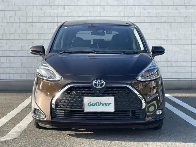 トヨタ シエンタ ハイブリッド G クエロ 福岡県 2019(令1)年 5.6万km ヴィンテージブラウンパールクリスタルシャイン 純正9型SDナビ【フルセグTV・CD・DVD・BT】 全方位バックカメラ トヨタセーフティー コーナーセンサー 両側パワスラ クルーズコントロール ドライブレコーダー【前後】 ETC USBポート 純正LEDヘッドライト 純正15インチアルミホイール 純正フロアマット プッシュスタート スマートキー