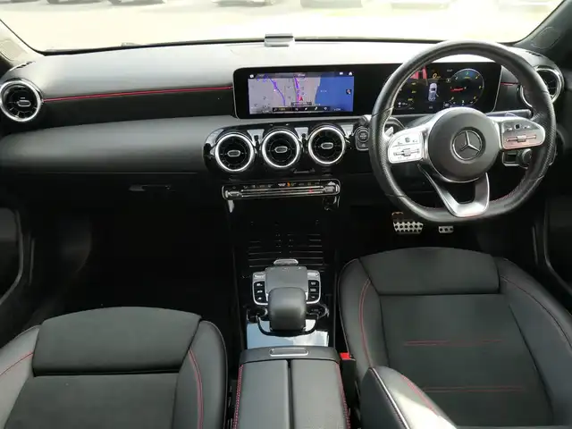 メルセデス・ベンツ Ｍ・ベンツ Ａ２００ｄ AMGライン 千葉県 2019(令1)年 4.2万km コスモスブラック アクティブブレーキアシスト/アクティブレーンキーピングアシスト/レーンチェンジアシスト/ブラインドスポットアシスト/アテンションアシスト/ディストロニック/純正ナビ/地デジTV/【Bluetooth接続】/バックカメラ/ドライブレコーダー（前後撮影）/革巻きステアリング/ステアリングスイッチ/ETC/LEDヘッドライト/ウインカーミラー/パークトロニック/純正18インチアルミホイル/サイド/カーテンエアバッグ/キーレスゴー