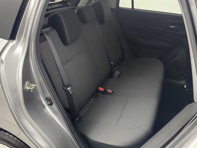 スズキ スイフト HYBRID MZ 愛知県 2024(令6)年 0.3万km プレミアムシルバーメタリック 禁煙車/純正ディスプレイオーディオ/(AM/FM/BT/USB/ipod/スマートフォンリンク)/クルーズコントロール/パドルシフト/シートヒーター/デュアルブレーキサポートII/コーナーセンサー/アイドリングストップ/レーンキープアシスト/横滑り防止装置/BSM/LEDヘッドライト/フロントフォグランプ/オートライト/シートヒーター/電動パーキング/オートブレーキサポート/純正フロアマット/ISOFIX/トノカバー/オートリトラウィンカーミラー/プッシュスタート/スマートキー/スペアキー