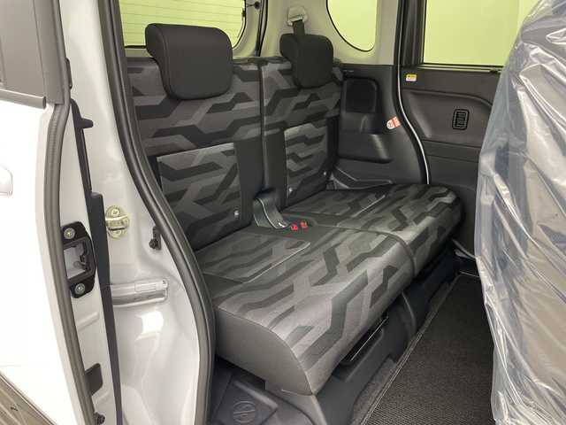 ダイハツ タント ファンクロス 新潟県 2024(令6)年 0.3万km シャイニングホワイトパール 4WD/衝突軽減ブレーキ/両側パワースライドドア/コーナーセンサー/前席シートヒーター/オートライト/オートハイビーム/LEDヘッドライト/プッシュスタート/オートブレーキホールド/アイドリングストップ/オートドアミラー/純正フロアマット