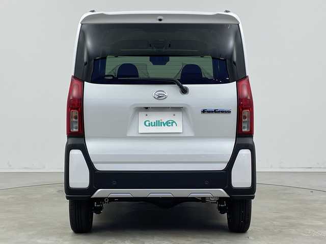 ダイハツ タント ファンクロス 新潟県 2024(令6)年 0.3万km シャイニングホワイトパール 4WD/衝突軽減ブレーキ/両側パワースライドドア/コーナーセンサー/前席シートヒーター/オートライト/オートハイビーム/LEDヘッドライト/プッシュスタート/オートブレーキホールド/アイドリングストップ/オートドアミラー/純正フロアマット