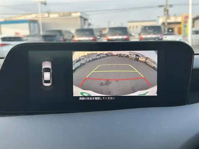 マツダ マツダ３セダン XD プロアクティブ 岡山県 2022(令4)年 0.8万km スノーフレイクホワイトパールマイカ 登録時走行距離7837km/純正ナビ/バックカメラ/ビルトインＥＴＣ/ブラインドスポットモニター/ヘッドアップディスプレイ/i-ACTIVSENSE/レーダークルーズコントロール/コーナーセンサー/衝突被害軽減ブレーキ/アイドリングストップ/横滑り防止装置/オートマチックハイビーム/電子パーキング/オートブレーキホールド/USB端子/純正フロアマット/18インチ純正ＡＷ