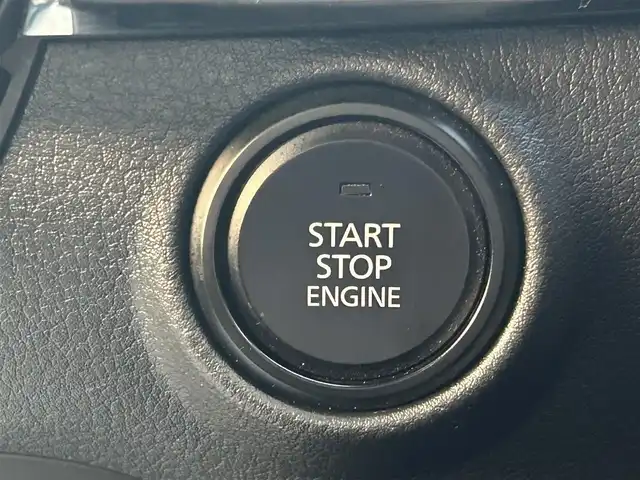 マツダ マツダ３セダン XD プロアクティブ 岡山県 2022(令4)年 0.8万km スノーフレイクホワイトパールマイカ 登録時走行距離7837km/純正ナビ/バックカメラ/ビルトインＥＴＣ/ブラインドスポットモニター/ヘッドアップディスプレイ/i-ACTIVSENSE/レーダークルーズコントロール/コーナーセンサー/衝突被害軽減ブレーキ/アイドリングストップ/横滑り防止装置/オートマチックハイビーム/電子パーキング/オートブレーキホールド/USB端子/純正フロアマット/18インチ純正ＡＷ