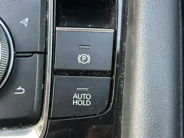 マツダ マツダ３セダン XD プロアクティブ 岡山県 2022(令4)年 0.8万km スノーフレイクホワイトパールマイカ 登録時走行距離7837km/純正ナビ/バックカメラ/ビルトインＥＴＣ/ブラインドスポットモニター/ヘッドアップディスプレイ/i-ACTIVSENSE/レーダークルーズコントロール/コーナーセンサー/衝突被害軽減ブレーキ/アイドリングストップ/横滑り防止装置/オートマチックハイビーム/電子パーキング/オートブレーキホールド/USB端子/純正フロアマット/18インチ純正ＡＷ