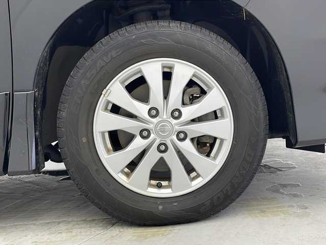 日産 セレナ ハイウェイスター Vセレクション 宮城県 2017(平29)年 6.9万km 黒 ４WD/両側パワースライドドア/エマージェンシーブレーキ/レーンキープアシスト/純正９インチナビ/フルセグTV/アラウンドビューモニター/純正フリップダウンモニター/両側パワースライドドア/LEDヘッドライト/スマートキー/ビルトインETC/ドライブレコーダー（前方向）/純正エンジンスターター/純正15インチアルミホイール/ETC2.0/シートヒーター/純正フロアマット