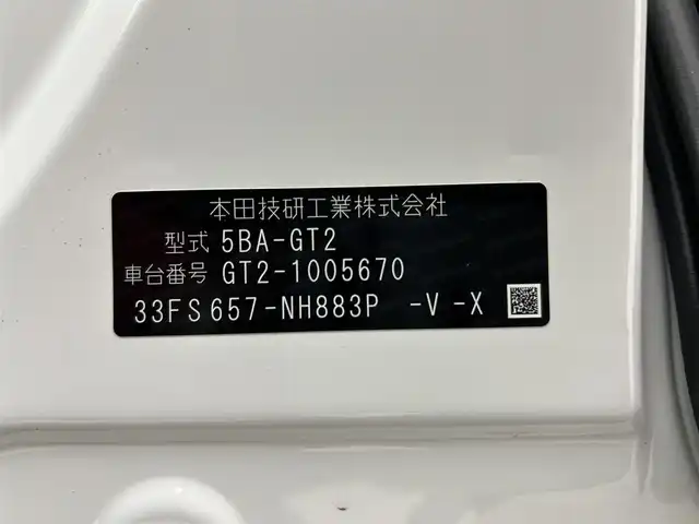 ホンダ フリード クロスター 大分県 2025(令7)年 0.1万km未満 プラチナホワイトパール 純正9インチナビ　LXM-242ZFNI(207680円)/フルセグTV、AM、FM、Bluetooth/Apple Carplay、Android Auto/バックカメラ/Honda SENSING/・衝突軽減ブレーキ/・誤発進抑制機能/・後方誤発進抑制機能/・近距離衝突軽減ブレーキ/・路外逸脱抑制機能/・渋滞追従機能付きアダブティブクルーズコントロール/・車線維持支援システム/・トラフィックジャムアシスト/・先行車発進お知らせ機能/・標識認識機能/・オートハイビーム/・ブラインドスポットインフォメーション/前席シートヒーター/USBチャージャー/両側パワースライドドア