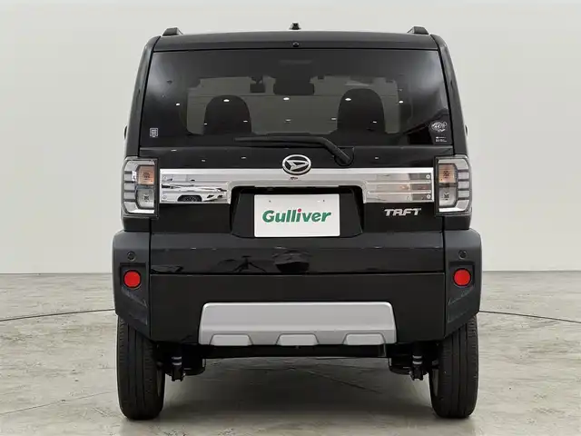 ダイハツ タフト G クロムベンチャー 福岡県 2021(令3)年 1.8万km ブラックマイカメタリック ガラスルーフ　/社外ナビ（ＢＴ，フルセグＴＶ）　/バックカメラ　/ＥＴＣ　/前方ドラレコ　/置くだけ充電　/コーナーセンサー　/衝突被害軽減ブレーキ　/アイドリングストップ　/シートヒーター　/純正１５インチＡＷ　/ＬＥＤ