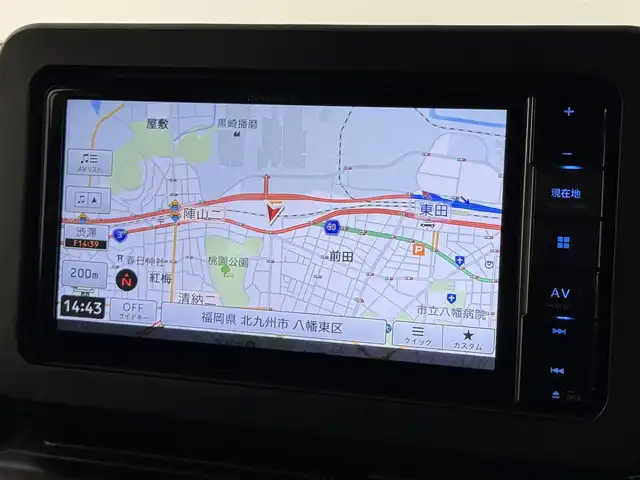 ダイハツ タフト G クロムベンチャー 福岡県 2021(令3)年 1.8万km ブラックマイカメタリック ガラスルーフ　/社外ナビ（ＢＴ，フルセグＴＶ）　/バックカメラ　/ＥＴＣ　/前方ドラレコ　/置くだけ充電　/コーナーセンサー　/衝突被害軽減ブレーキ　/アイドリングストップ　/シートヒーター　/純正１５インチＡＷ　/ＬＥＤ
